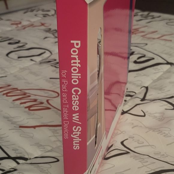 Vivitar Portfolio Case w/Stylus for iPad & tablet devices. - Picture 4 of 7